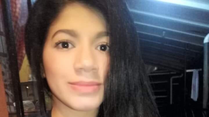 Jennifer Selena Barquero Castillo, de 29 años, se convirtió en víctima de un atroz asesinato, y su cuerpo lo intentaron ocultar con unas hojas de palma en Quepos. Foto: Cortesía la familia para La Teja
