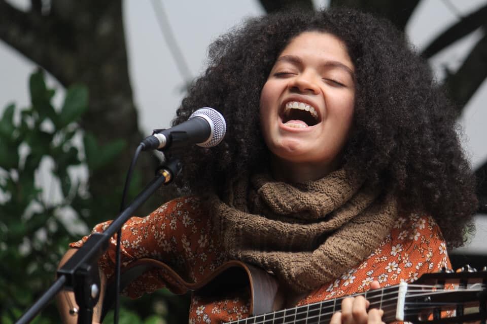 Ceshia Ubau es una cantante nicaragüense que vive en Costa Rica desde el 2018