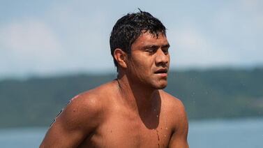 Luis Ramírez, el nadador que dejó el fútbol por su pasión por las aguas abiertas