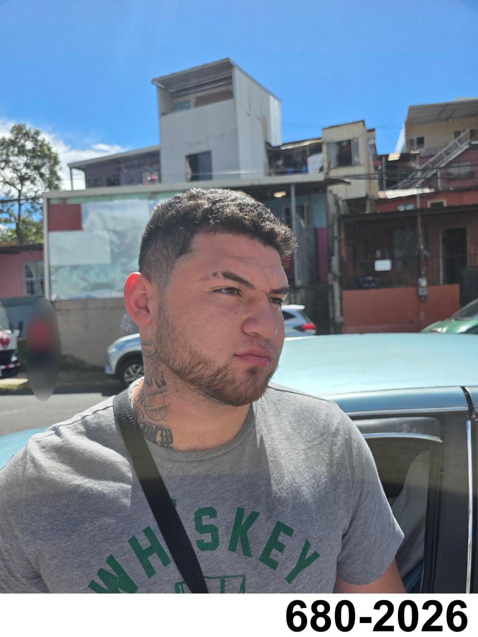 Este hombre de apellido Espinoza, de 23 años, es buscado por homicidio y tentativa de homicidio, hecho ocurrió en Howard’s Cantina, en Lindora de Santa Ana, San José; donde asesinaron a José Rodolfo Garbanzo Rodríguez, de 39 años, alias Mufasa, supuesto líder de una banda conocida como Los Coqueros, asentada en Pavas. Foto: OIJ