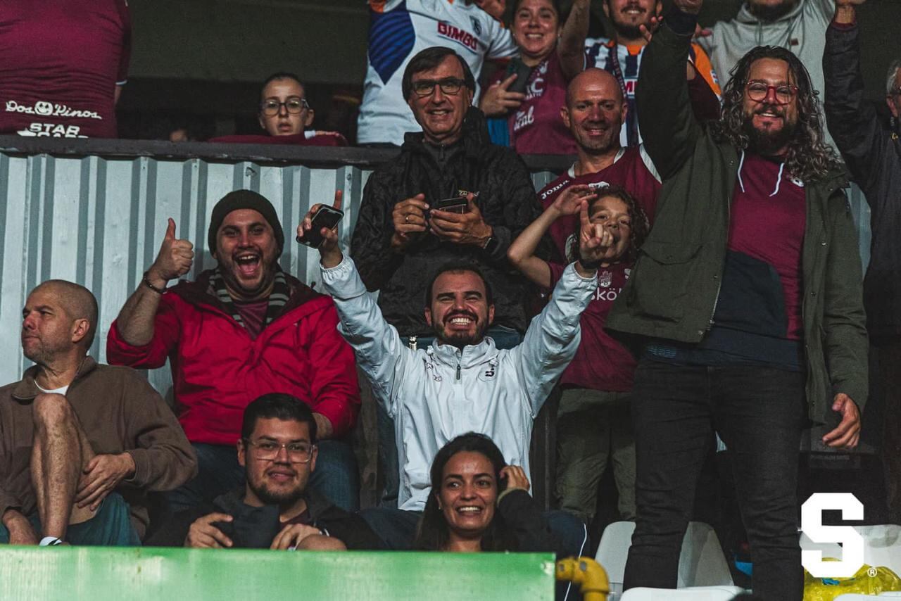 Marvin Rodríguez es diácono y aficionado al Deportivo Saprissa. El religioso contó su fervor por la iglesia y su amor por los colores morado y blanco. Cortesía.