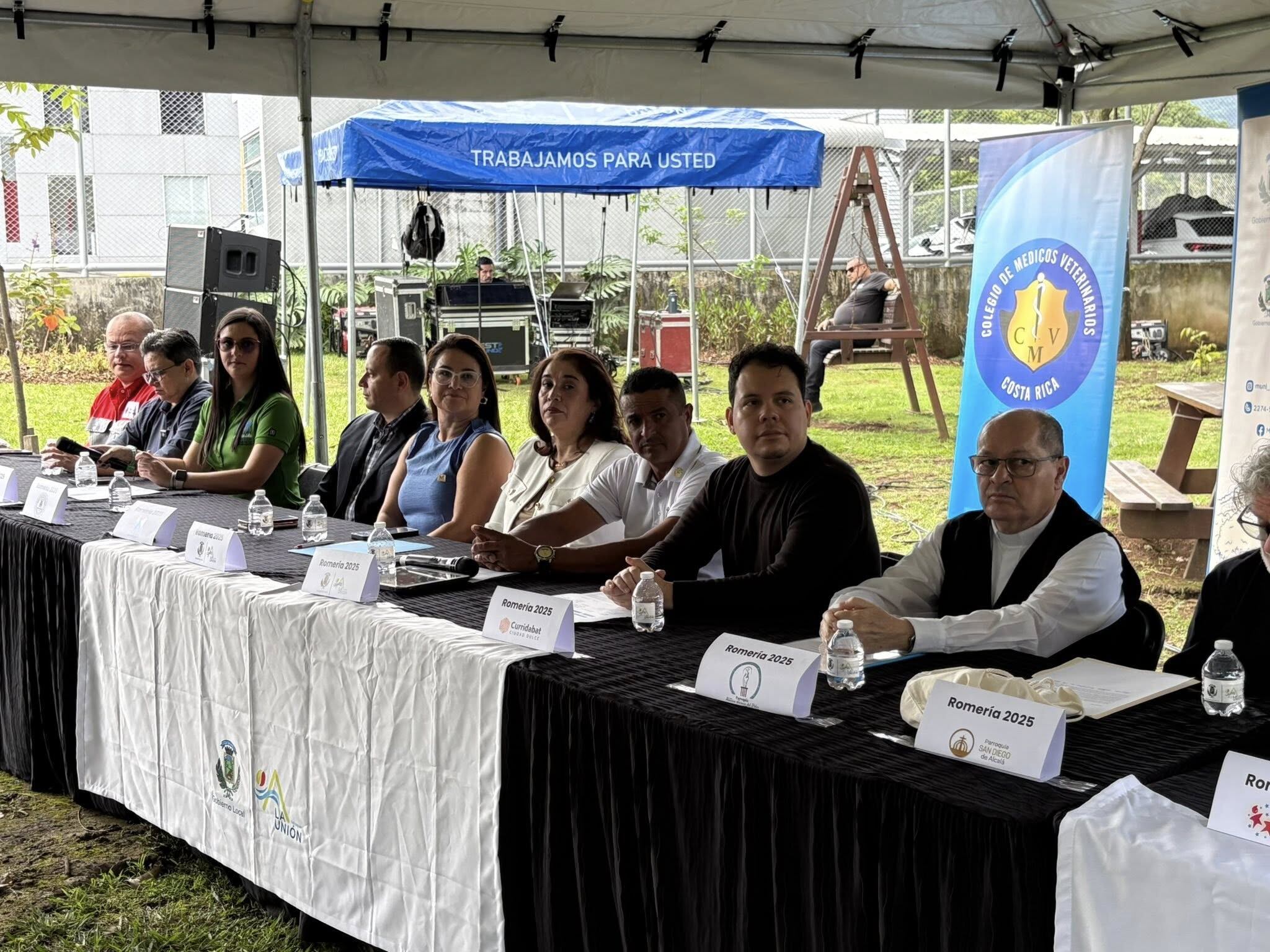 Más de 500 cámaras, sistemas de computación que reconocen el rostro y las placas de los vehículos, iluminación con tecnología LED por las noches es parte de la tecnología que cuidará a los peregrinos en la Romería 2025. Las municipalidades de La Unión, Curridabat, San José y Montes de Oca se unen un año más para cuidar a los romeros