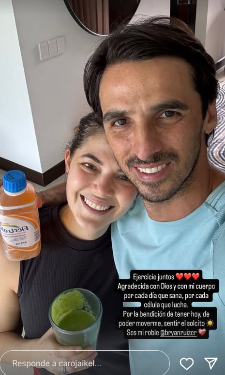 Carolina Jaikel y Bryan Ruiz, exjugador de Liga Deportiva Alajuelense.