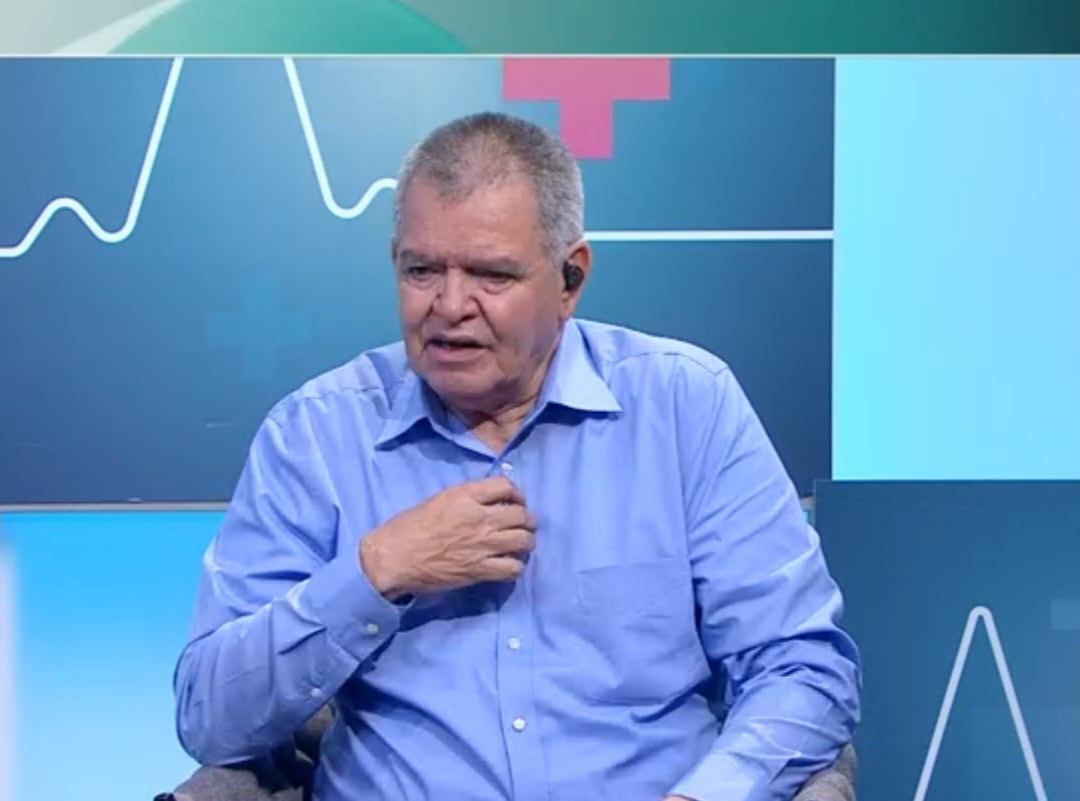 Kike de Heredia estuvo de invitado en el programa Los Doctores de Teletica junto a la periodista Susana Peña.