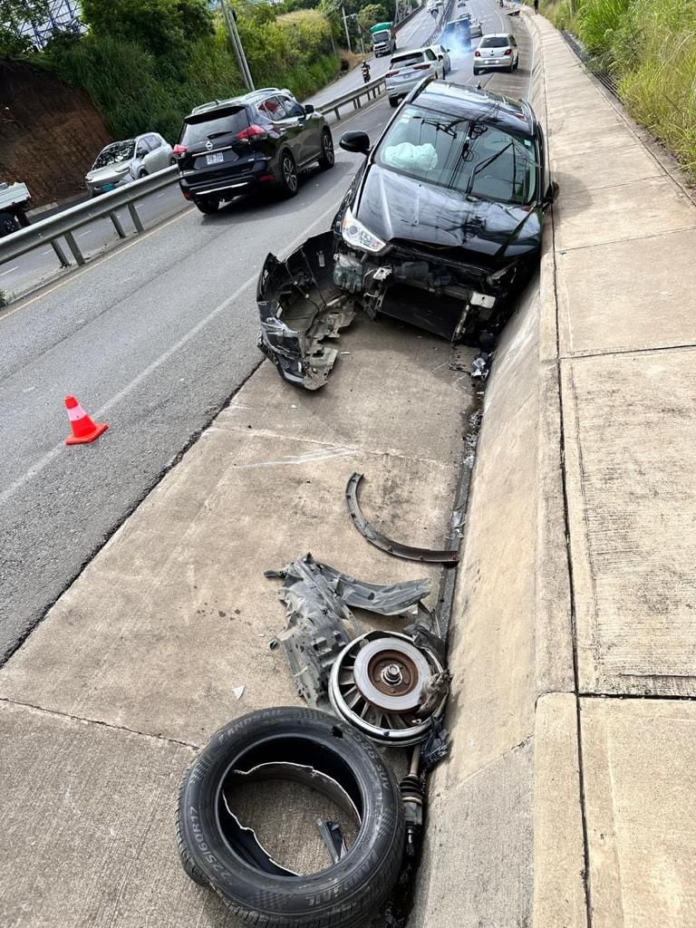 Modelo Manuela Toro por poco y pierde la vida producto de un accidente en Belén. Cortesía