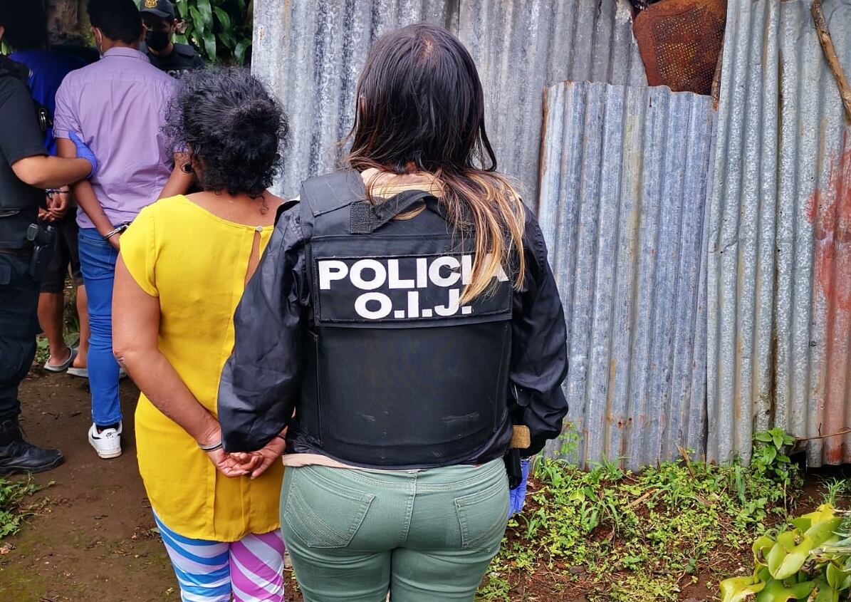 Detienen en Alajuela a familia sospechosa de matar a dos hombres a los que les dieron medicamentos para dormir. Foto OIJ.