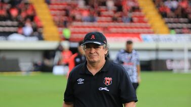 Machillo Ramírez se sinceró sobre si le gusta el fútbol que Alajuelense muestra en el torneo