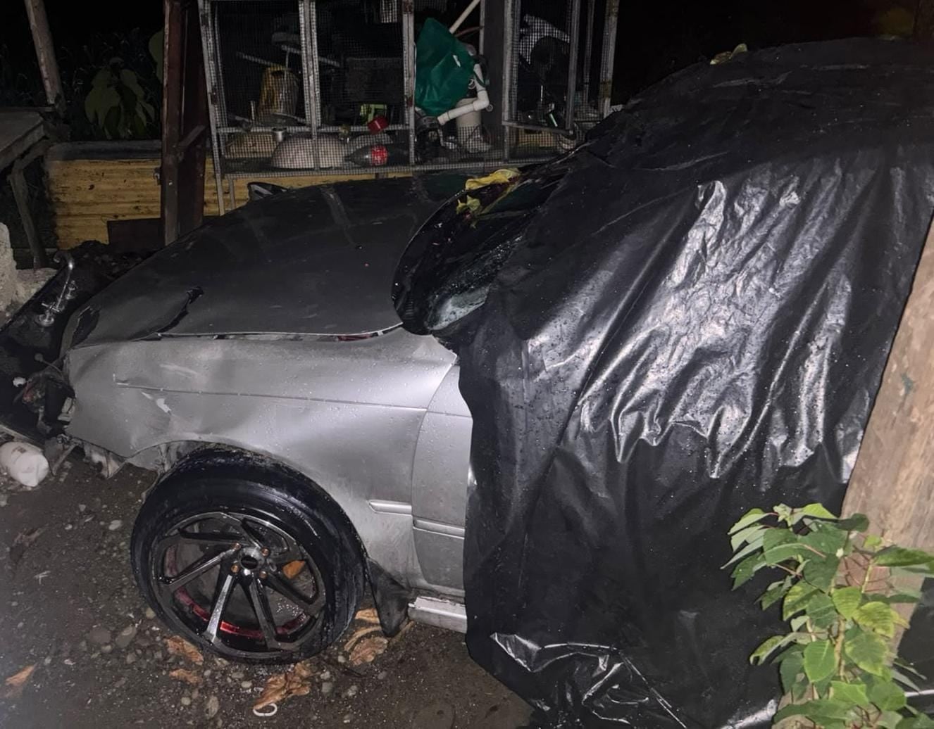 Las piezas encontradas en la escena coincidían con el carro del joven. Foto OIJ.