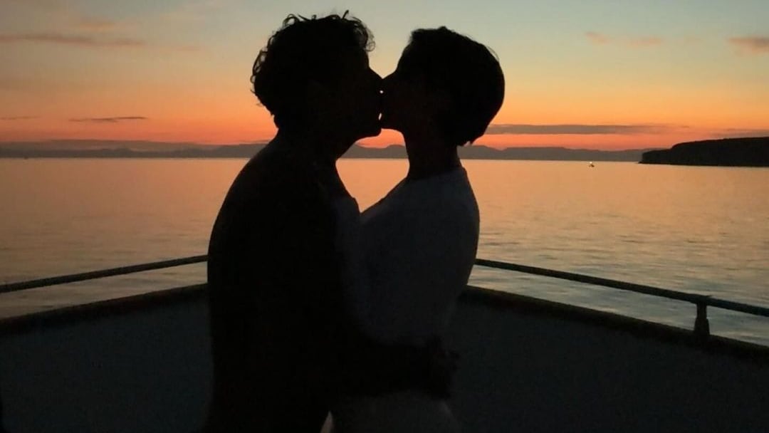 Christian Nodal y Ángela Aguilar compartieron fotos de su luna de miel muy acaramelados.