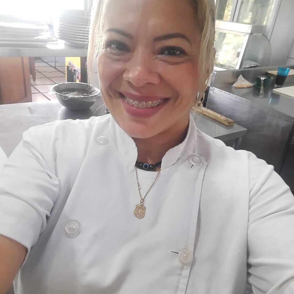 María Larios, mujer asesinada de varias puñaladas en Manuel Antonio. foto Facebook.
