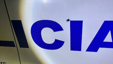 Así quedó patrulla luego de violento enfrentamiento a balazos en Tilarán: un sospechoso falleció