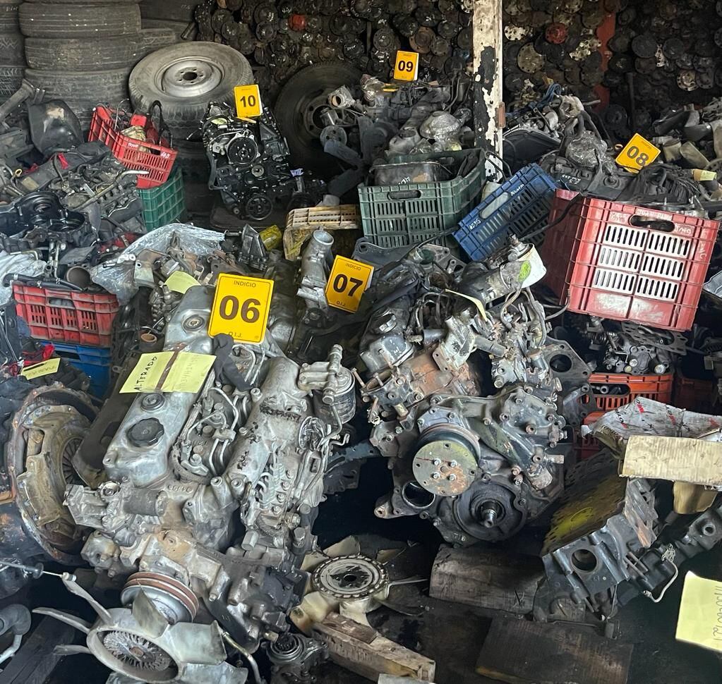 Grupo criminal roba carros