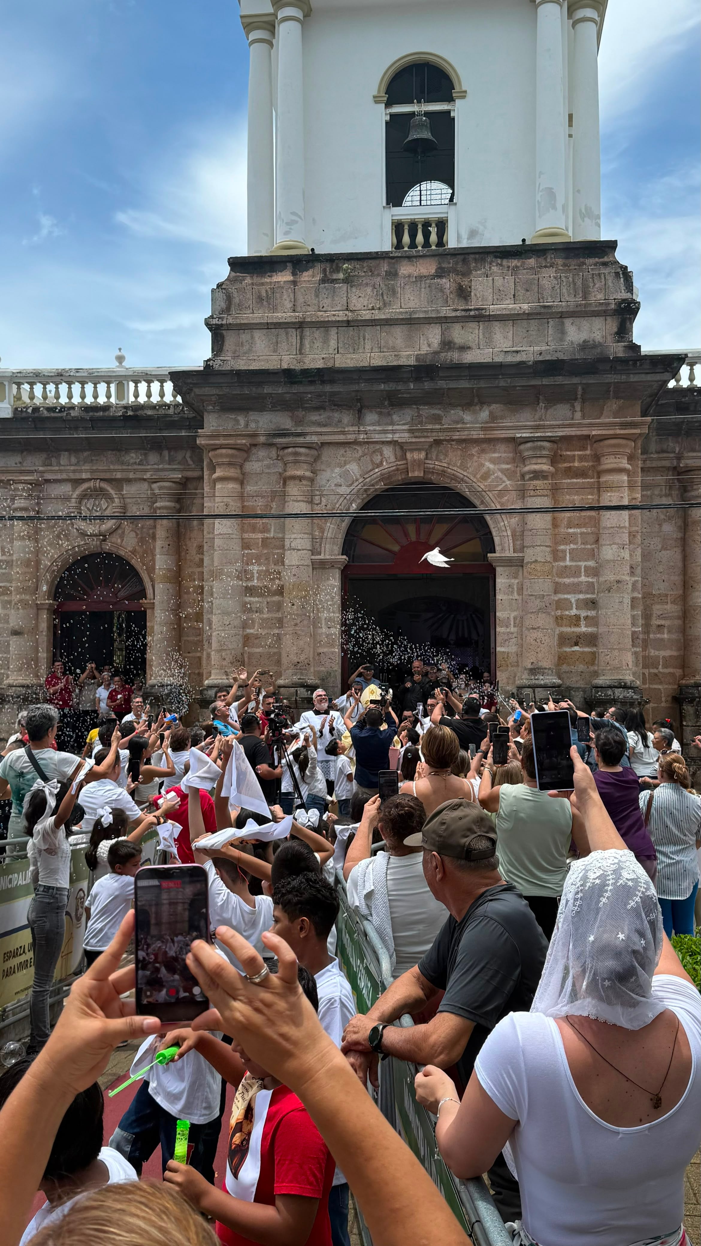 Monseñor Elímar Carvajal fue ordenado obispo de Puntarenas el 6 de agosto del 2026 en la parroquia Espíritu Santo de Esparza