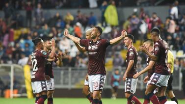 Afición de Saprissa ya sentenció a Mariano Torres