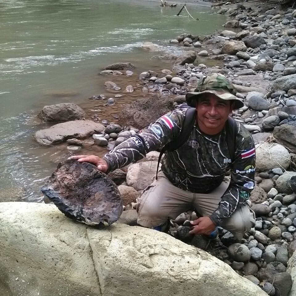 Víctor Cordoncillo, empleado de Coopelesca muere atropellado mientras trabajaba en San Carlos. Foto Edgar Chinchilla.