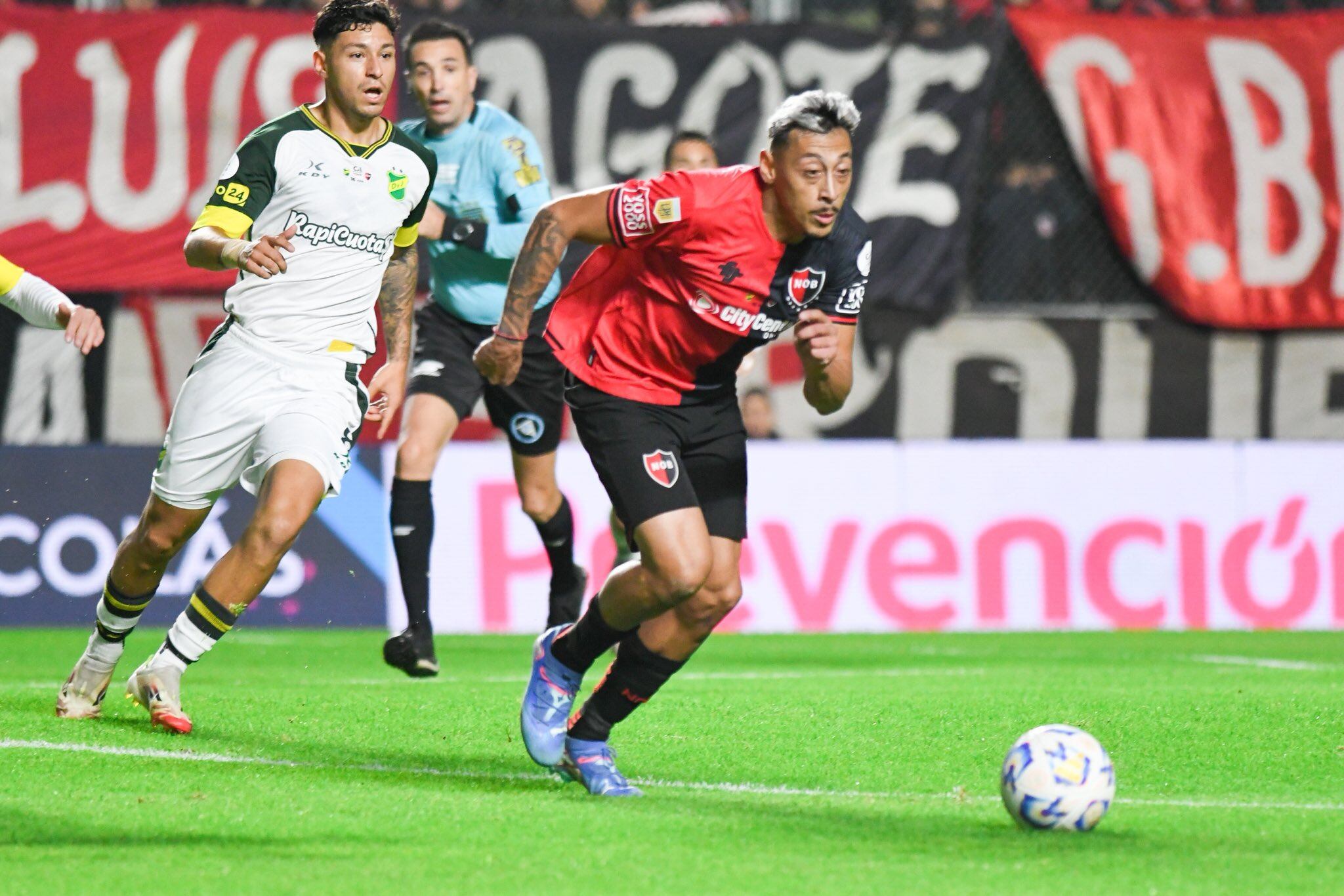 Keylor Navas derrotó 2-0 a Defensa y Justicia y espera por rival para los octavos de final de la Copa Argentina. Facebook NOB.
