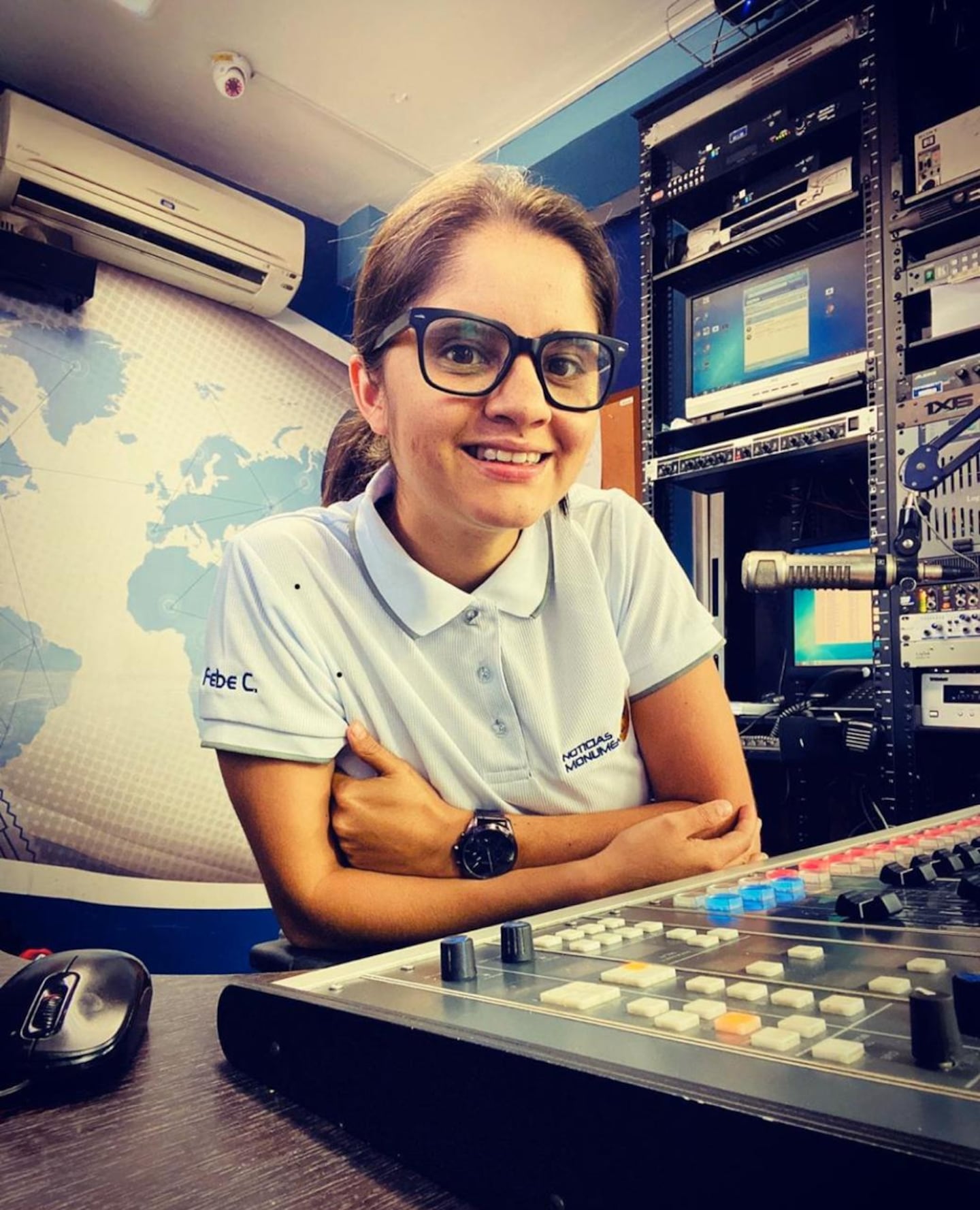 Febe Bernal Directora de Noticias Monumental Febe Cruz atraviesa una dolorosa y ...