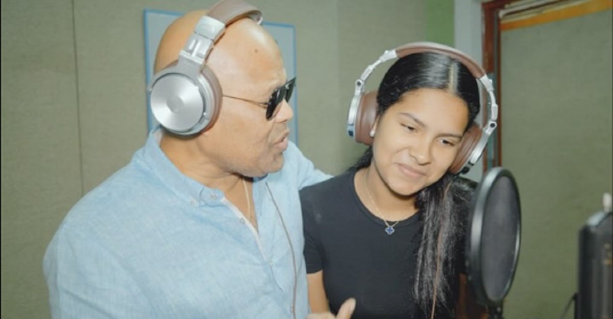 Rubby Pérez y su hija menor