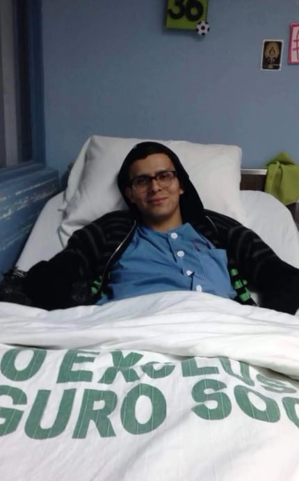 Felipe Loaiza, periodista y presentador de Las Historias de canal 11 de Repretel.