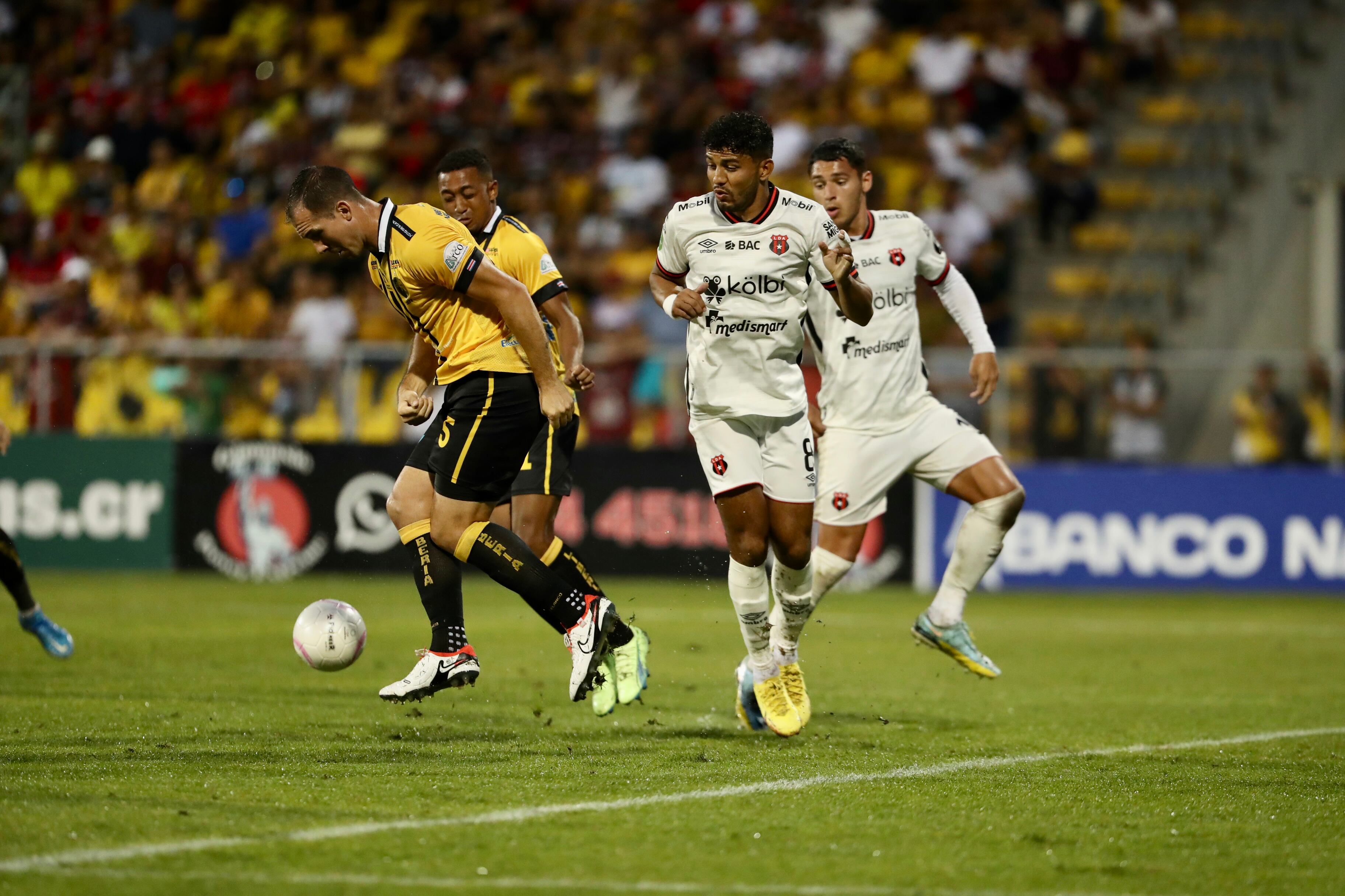 01/10/2023, Guanacaste, Liberia, Estadio Edgardo Baltodano, partido de la jornada 13 entre el Municipal Liberia y Liga Deportiva Alajuelense.