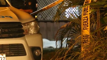 Macabro hallazgo en Santa Cruz: mujer aparece muerta en un estero