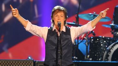 Paul McCartney se presentará hoy en el Estadio Nacional y así se entretienen sus seguidores