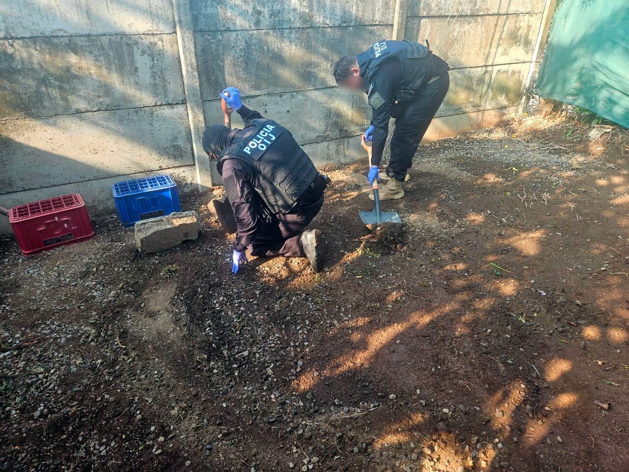 Detenidos por homicidio en Cóbano. Foto OIJ.