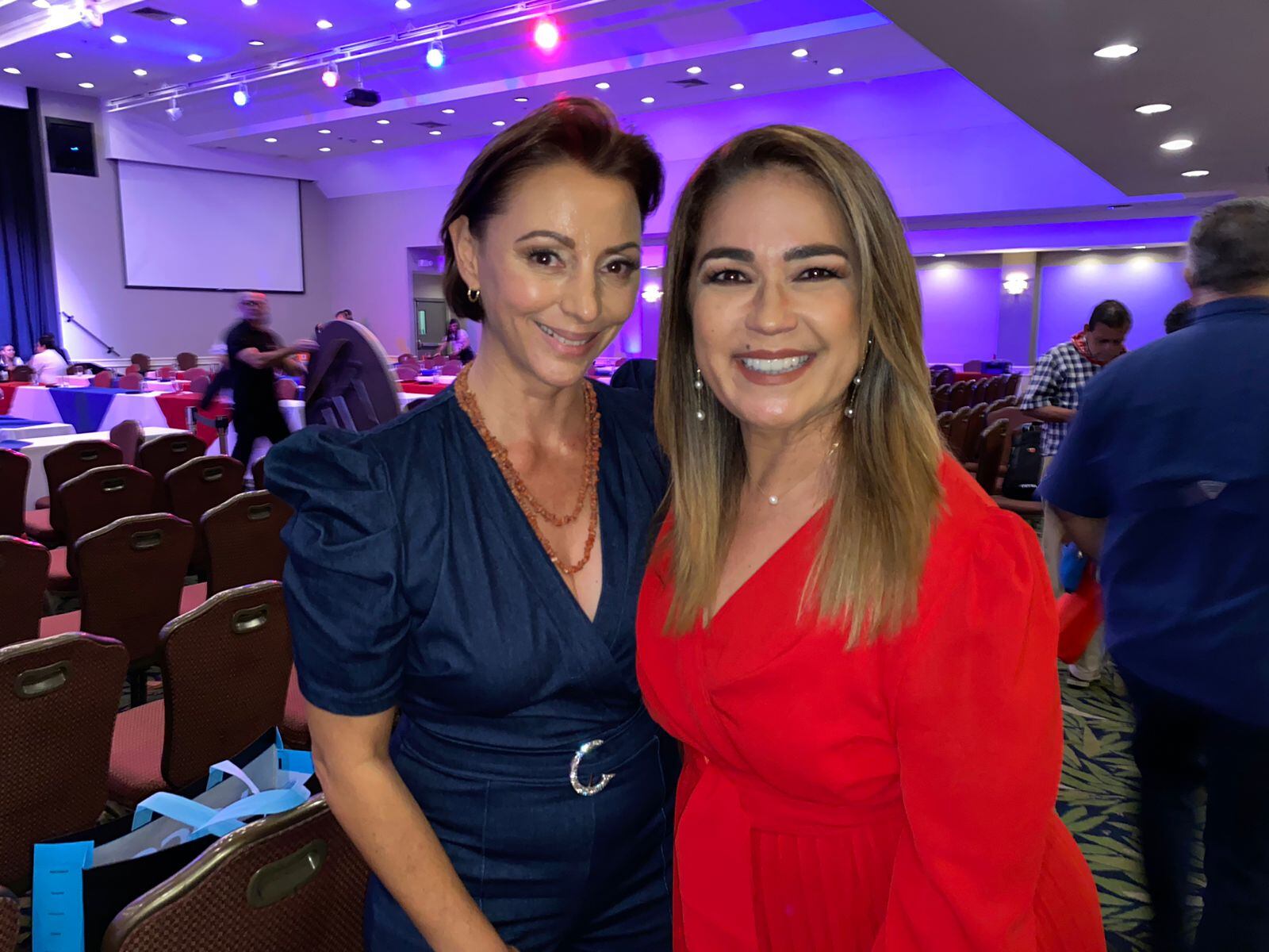 Denise Echeverría y Maureen Salguero, candidatas a alcaldesa y segunda vicealcalde de San José, por el PUSC.