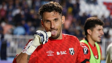 Washington Ortega le respondió al portero de Motagua que comparó a Alajuelense con Saprissa