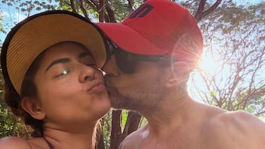 ¡Qué mujerón! Mauricio Hoffmann presume la escultural figura de Majo Ulate en sus vacaciones