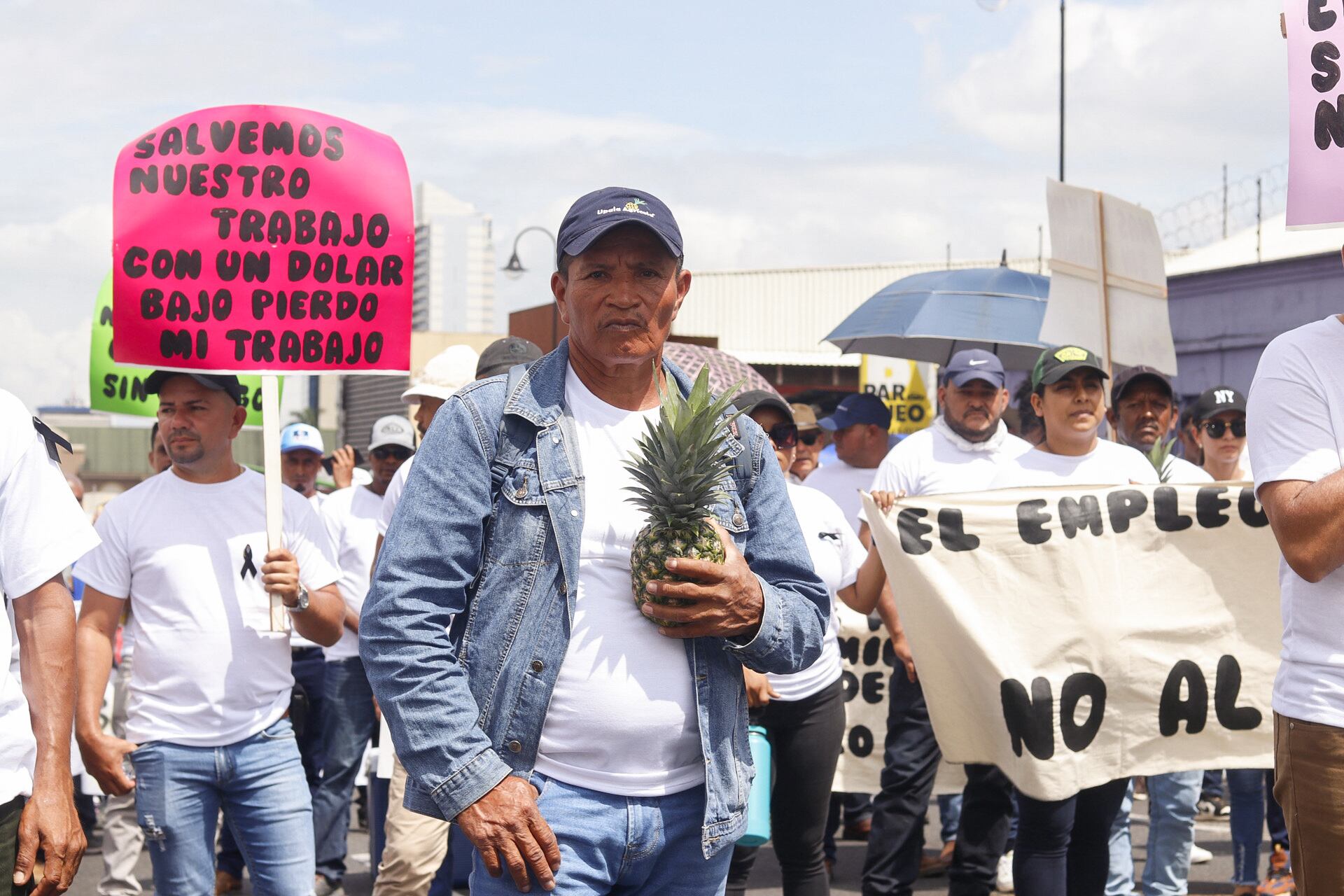 15/05/2024. Marcha de organizaciones empresariales y de productores en defensa de los empleos por la apreciación del tipo de cambio. Fotografía: Lilly Arce. En la fotografía: Miguel Gutiérrez Venegas, Valle la Estrella, Sector Banano. Limón.