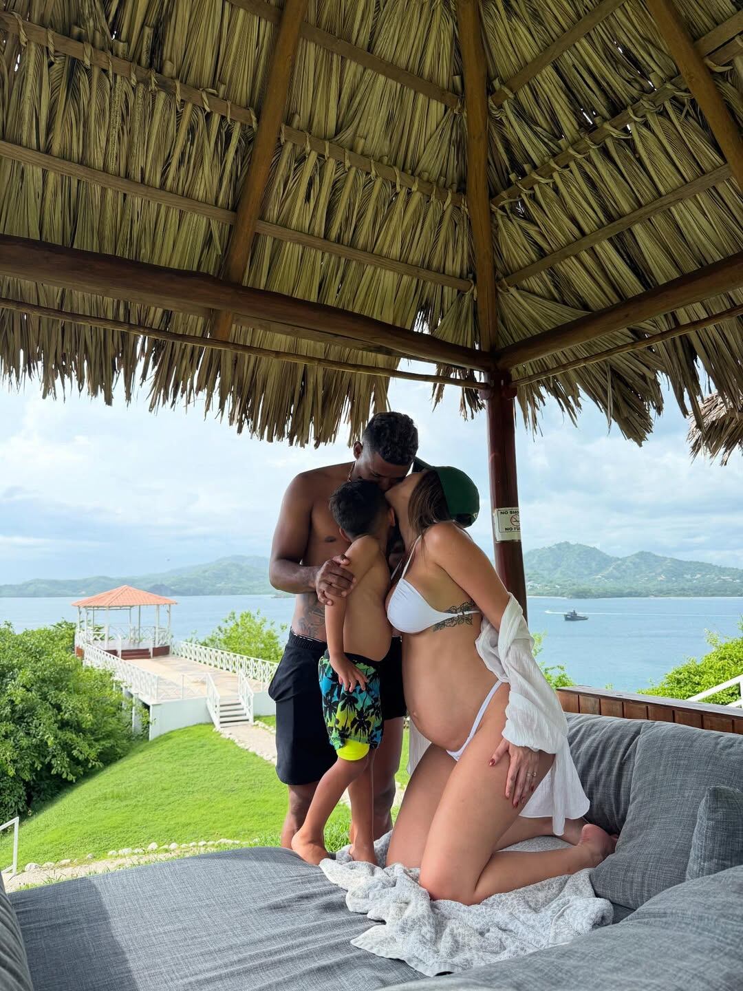 Allan Cruz y su familia