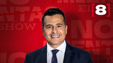 Un día después del estreno de su programa, Douglas Sánchez sorprende al pedir ayuda económica