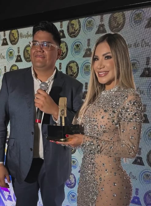 Melissa Mora fue premiada este viernes con el máximo galardón de los locutores mexicanos