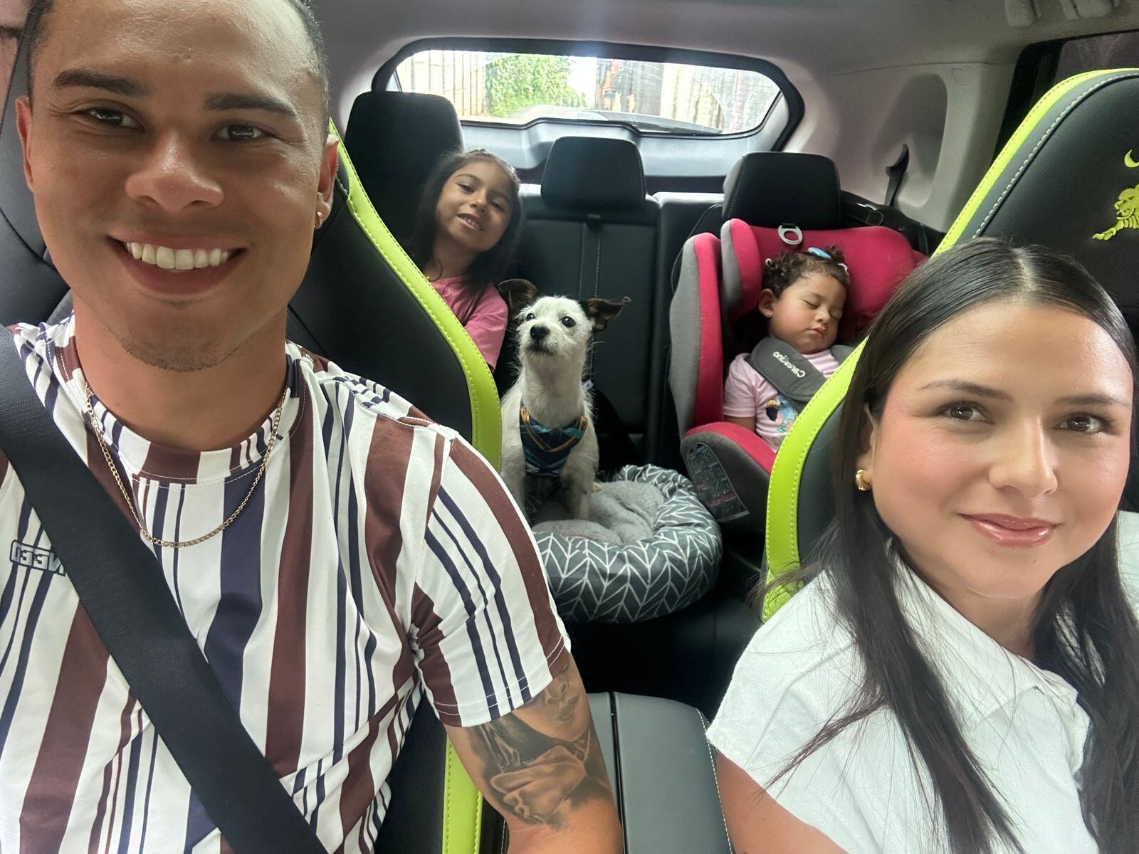 Youstin Salas y su familia recibió un regalo adelantado de Navidad. Cortesía.