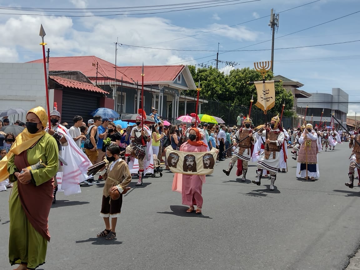 Procesiones en Cartago. Foto