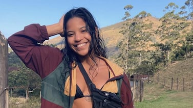 Turista cayó en un volcán activo y lleva tres días atrapada