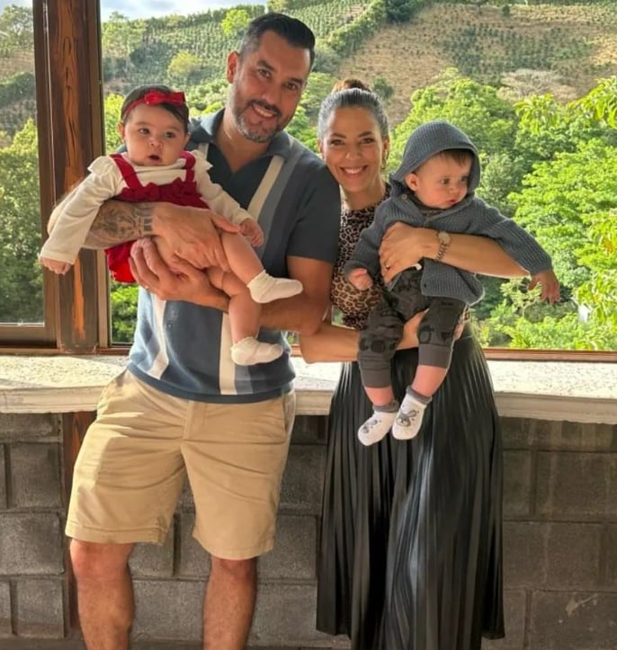 Lussania Víquez, repretel