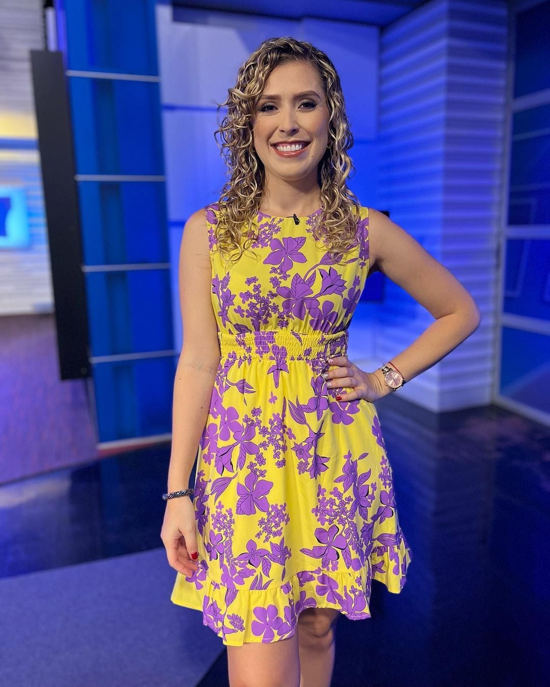 La periodista Melissa Alvarado está lista para ir al concierto de Floricienta.