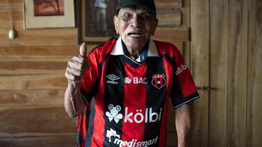 Aficionado de Alajuelense de 117 años cuenta si cree o no en la remontada contra Herediano