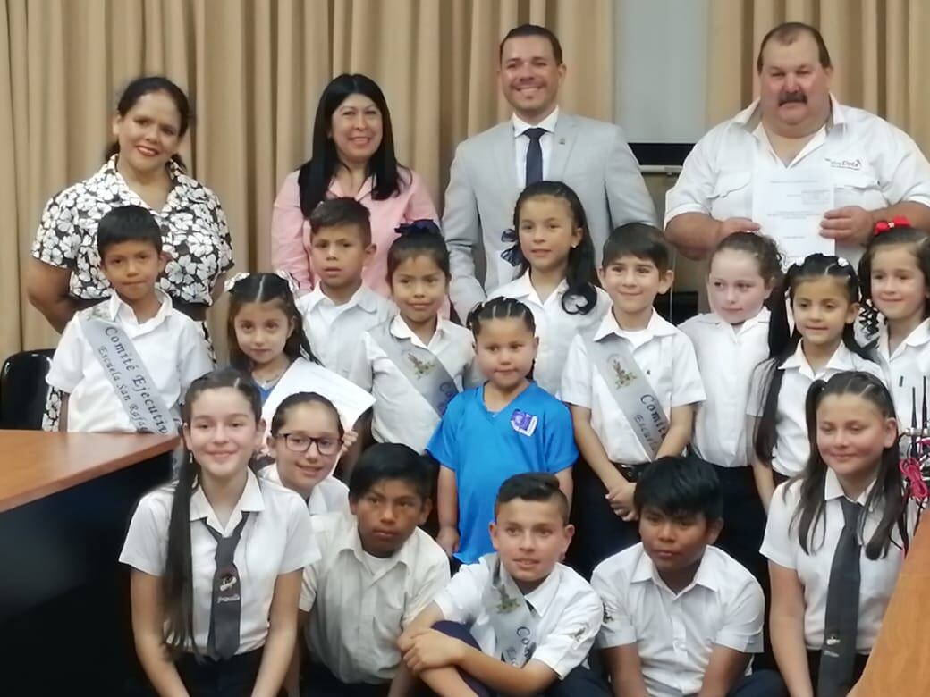 Los 88 niños de la escuela San Rafael de Santa María de Dota fueron los que inventaron la idea de que el café fuese símbolo nacional