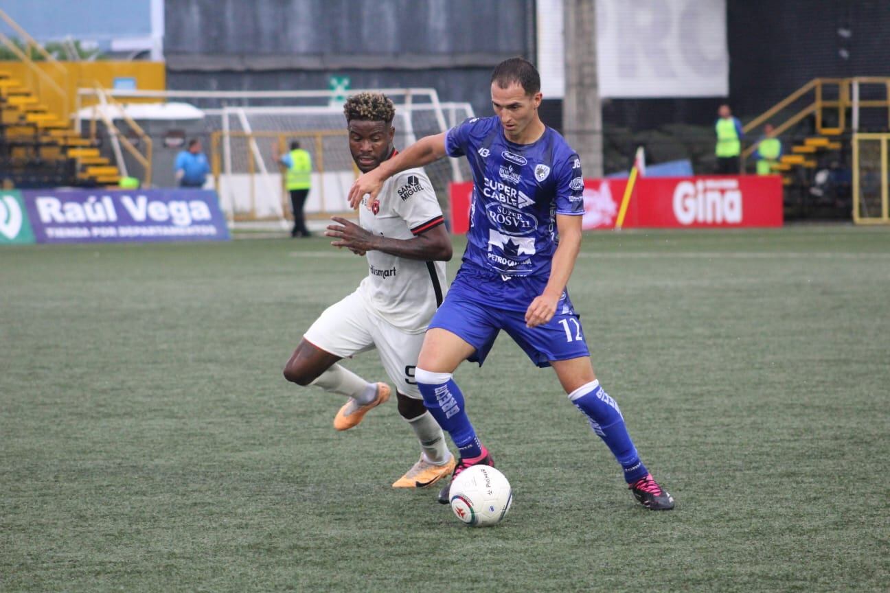 Grecia - Alajuelense, Freddy Góndola