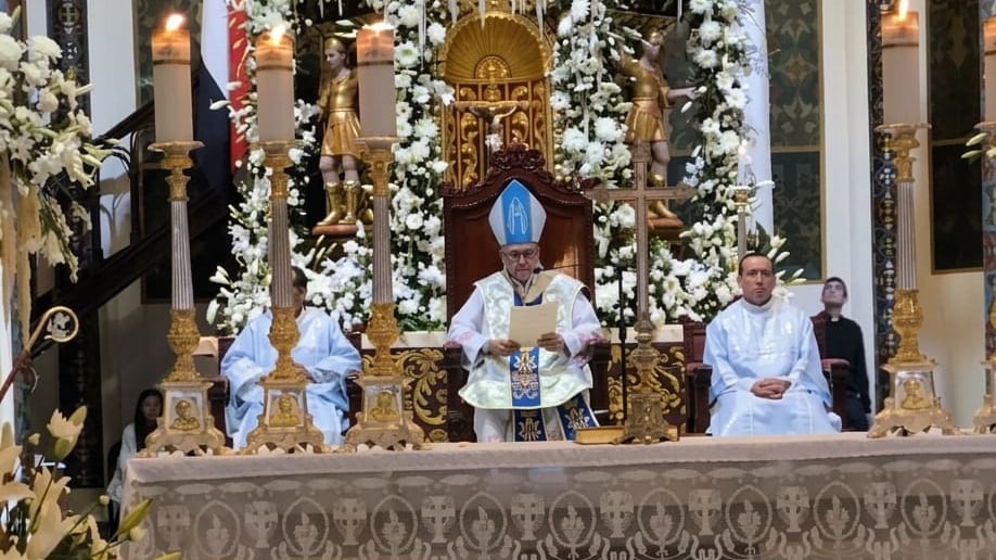 Monseñor Manuel Eugenio Salazar, obispo de Tilarán-Liberia, estuvo presente este jueves en la novena a la Virgen de los Ángeles y aprovechó el espacio de su homilía para hablar sin pelos en la lengua sobre muchos de los problemas que aquejan y preocupan a los ticos.