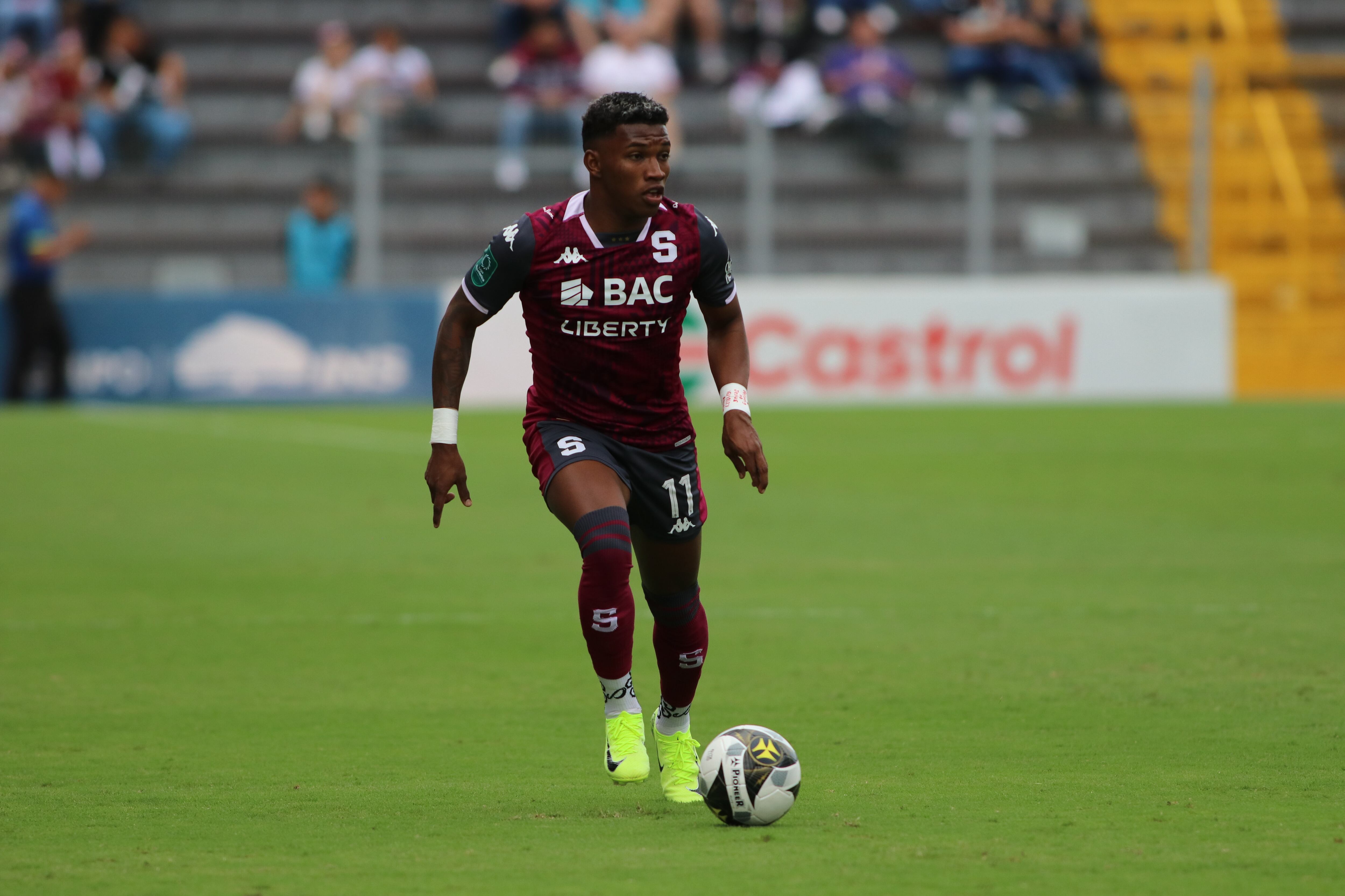 Saprissa Santa Ana