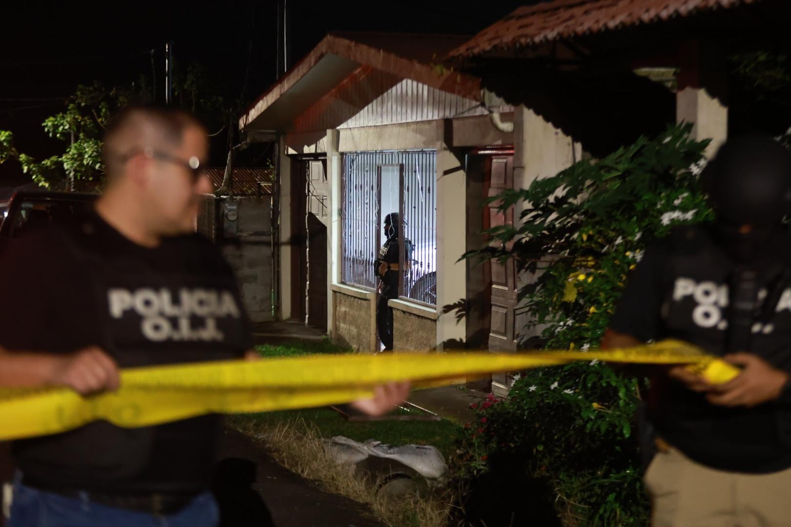 Operativos en Guápiles, La Rita y Jiménez para detener a los implicados en el homicidio del agente del OIJ Geiner Zamora, atacado el 31 de enero en un bar de Guápiles.