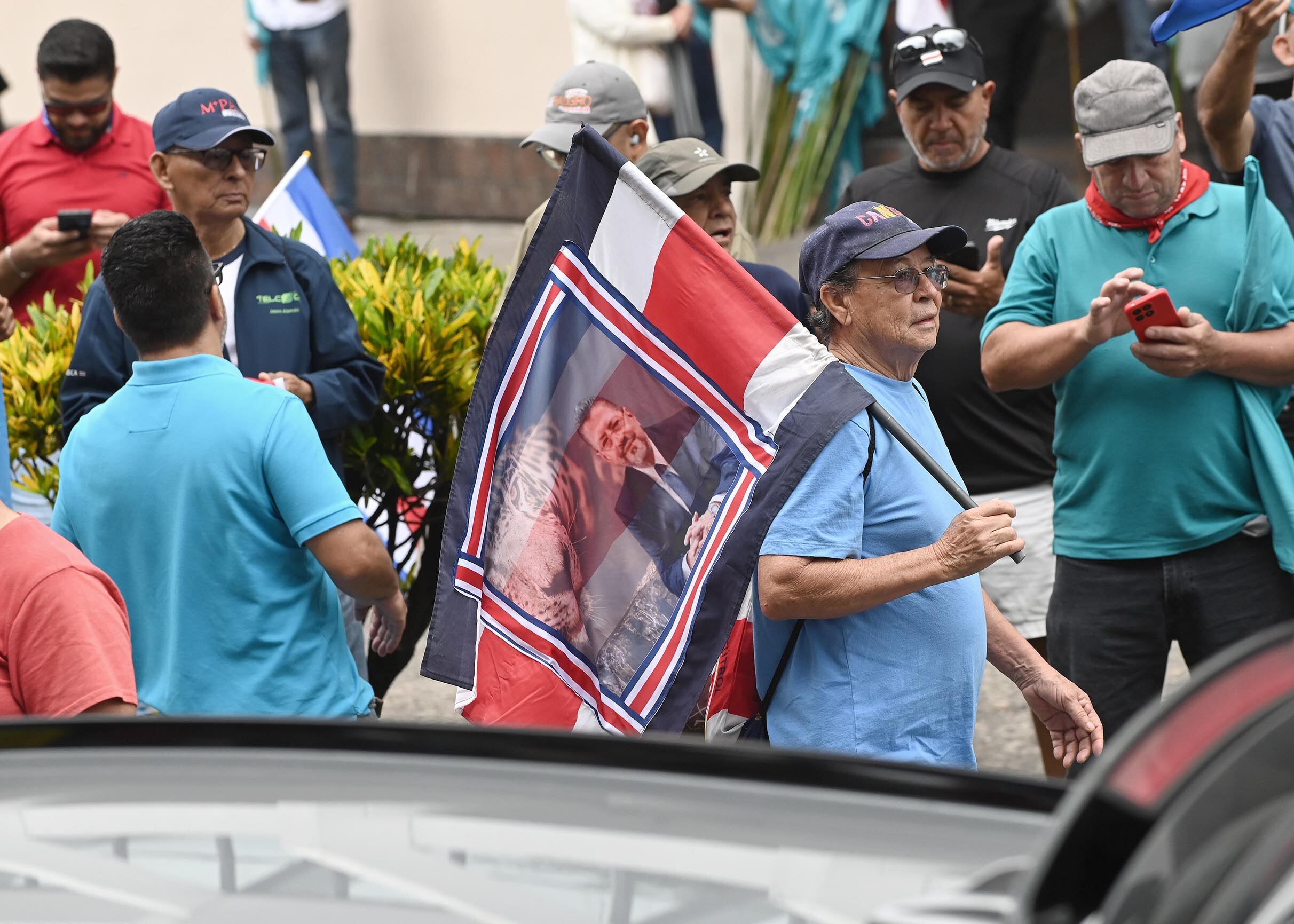 12 de julio del 2025. Parque Morazán. San José. 09:00 hrs. Anuncio oficial del partido político con el que participará el movimiento de Rodrigo Cháves en las próximas elecciones nacionales en febrero del 2026. En la foto: Pilar Cisneros anuncia que el partido Pueblo Soberano representará a Rodrigo Cháves en las próximas elecciones. Foto: Albert Marín.