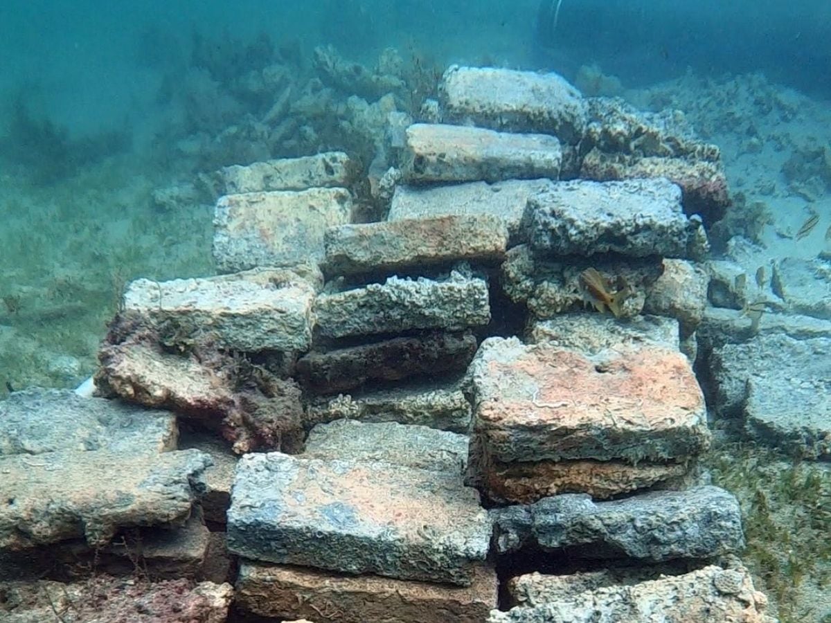 En el suelo se encontraron muchísimos ladrillos, que eran usar para igualar las cargas y evitar que el barco se volcara.