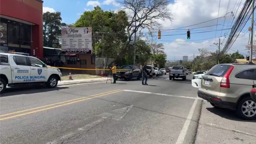 Balacera ocurrió poco después del mediodía frente a la escuela de Guachipelín, en Escazú.
