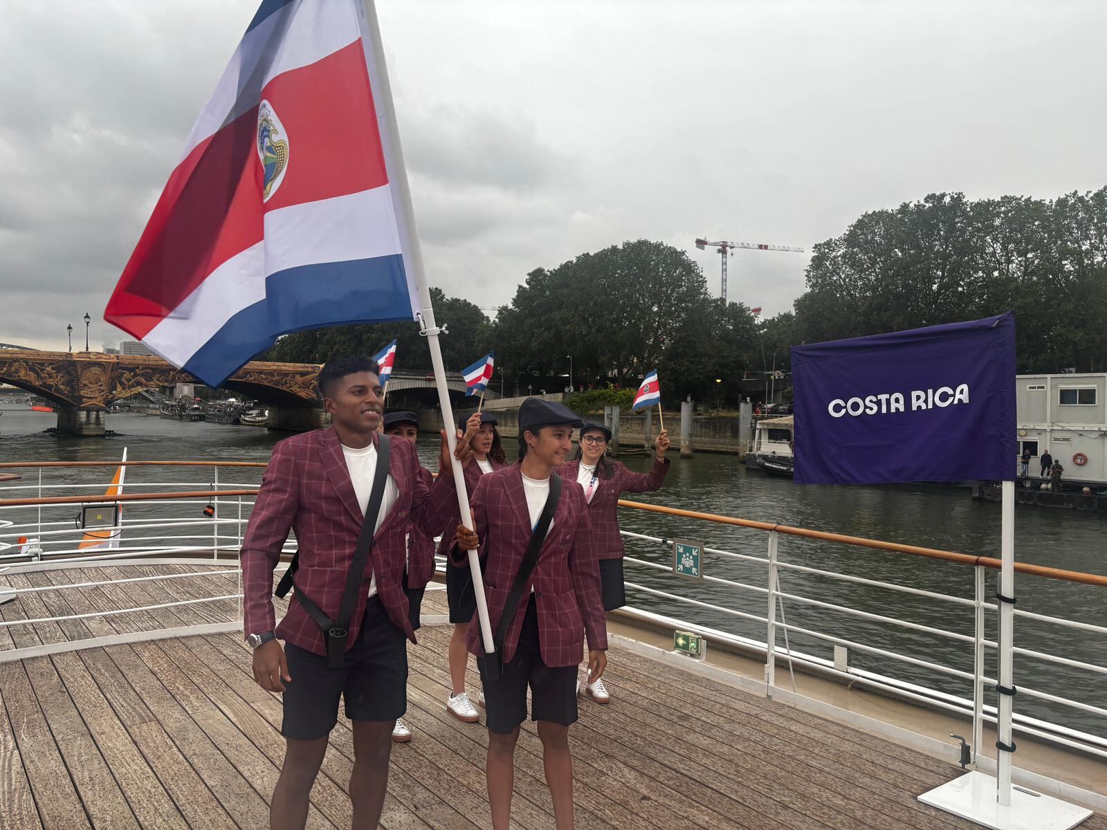 Costa Rica desfiló en la inauguración de los Juegos Olímpicos París 2024. Foto: Prensa CON