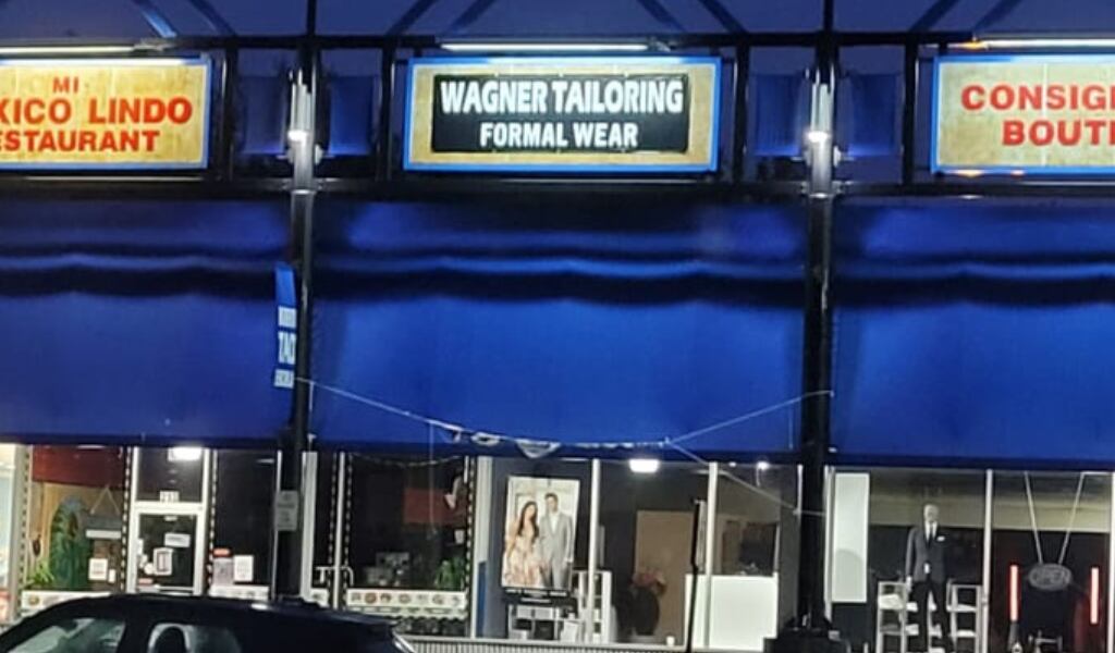 Costarricense monta su negocito en EE. UU y ofrece trabajo a ticos que sepan de costura